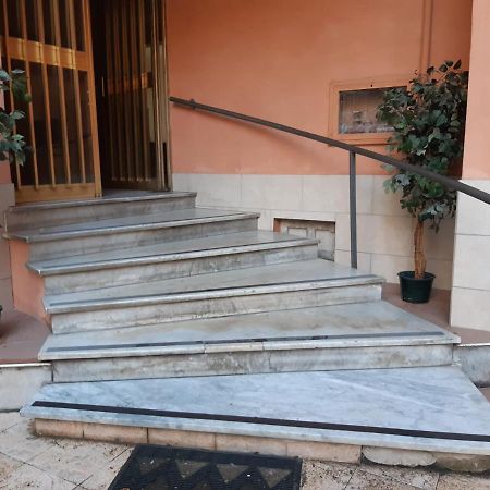 Stabia Vacanze Кастеламаре ди Стабия Екстериор снимка