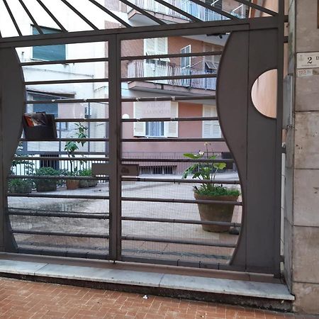Stabia Vacanze Кастеламаре ди Стабия Екстериор снимка
